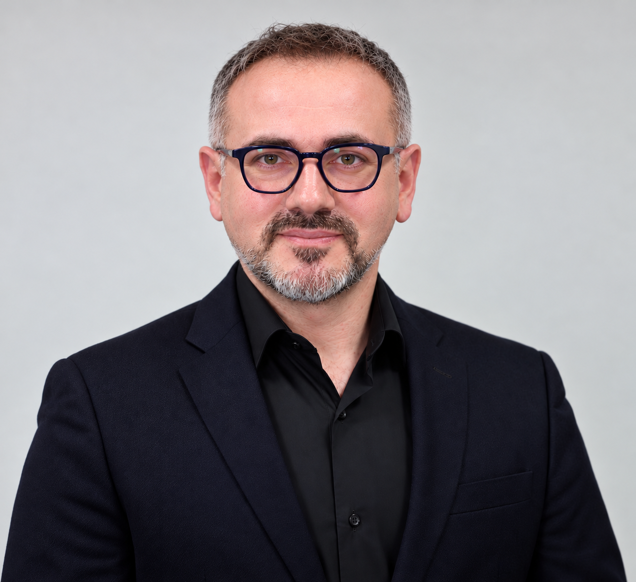 Richard Ekrem Cilo, Senior Loan Officer
